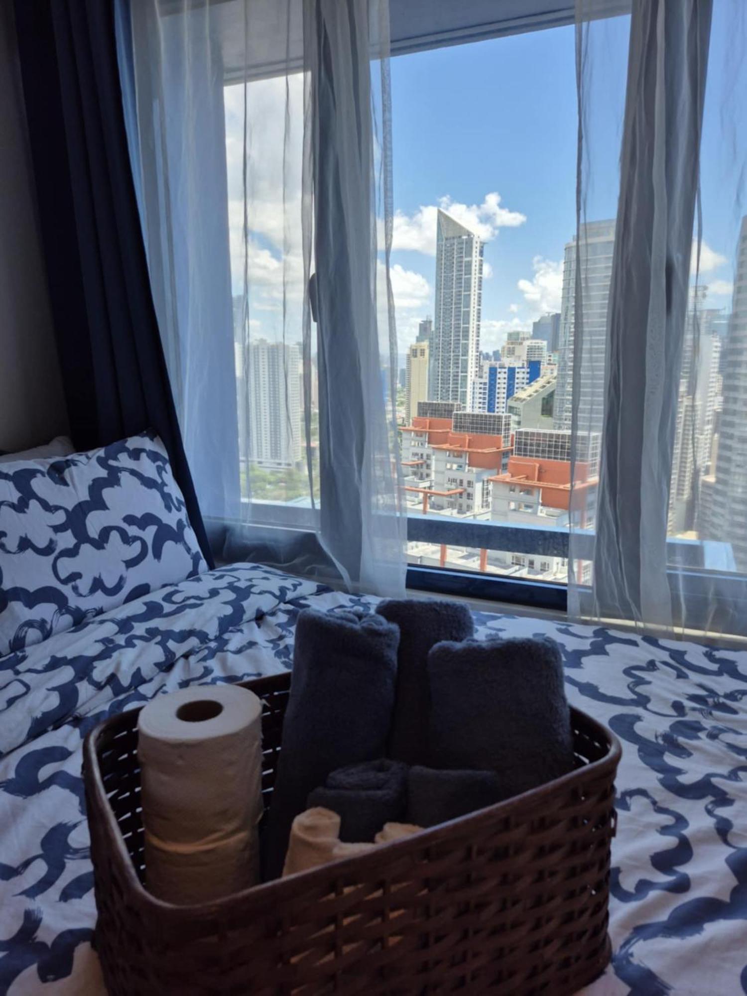 Air Residences Makati - Fully Furnished Condo With Skyline Views! 마닐라 외부 사진